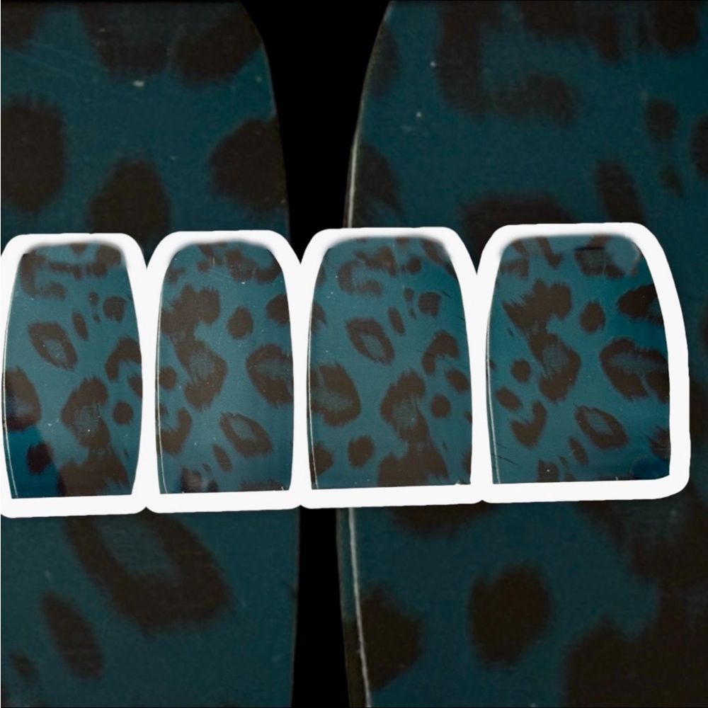 Color Street Nail Strips. Color: Untamed Teal. NWT